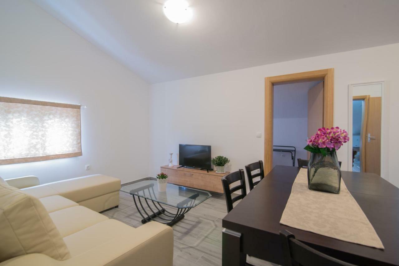 Middle Istra Apartment Pazin Exterior foto