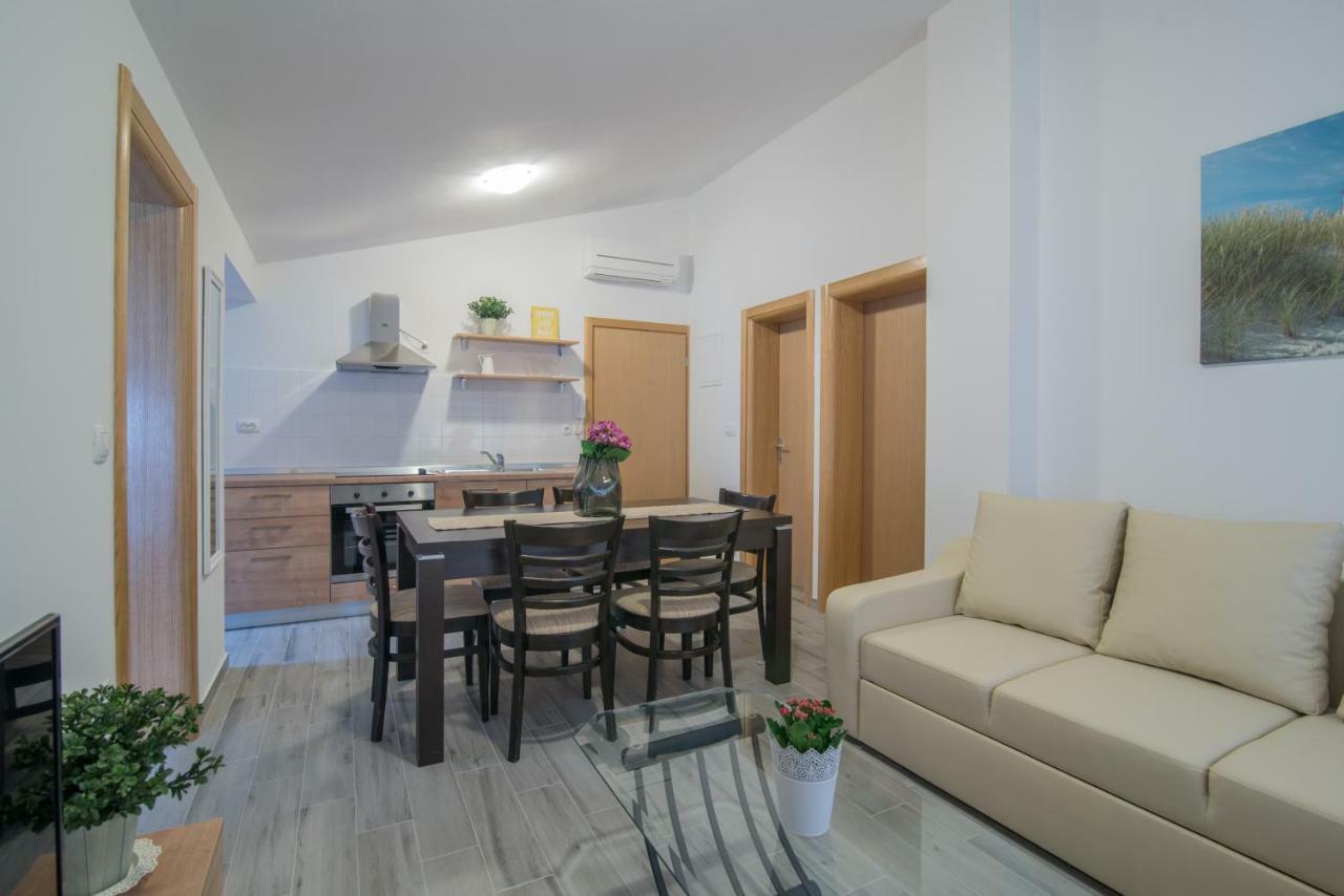 Middle Istra Apartment Pazin Exterior foto