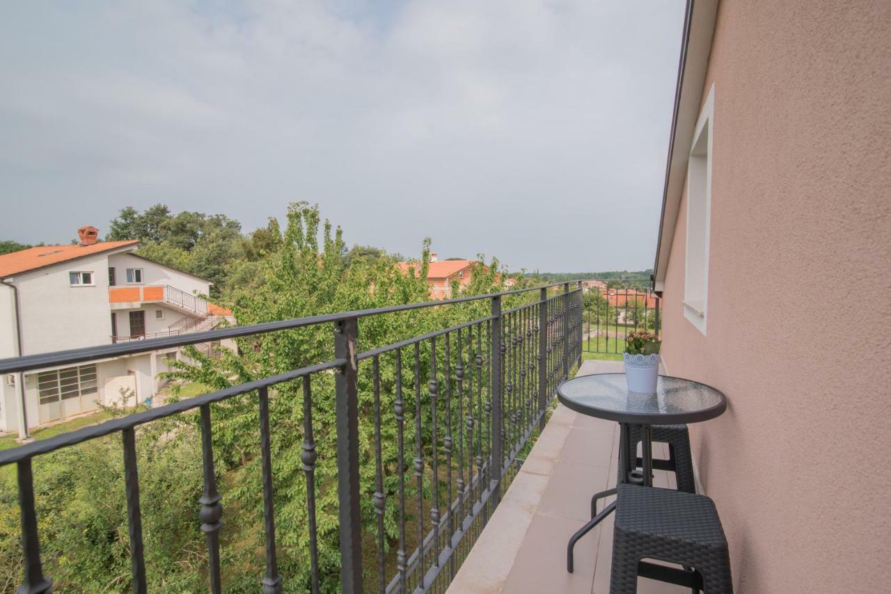 Middle Istra Apartment Pazin Exterior foto