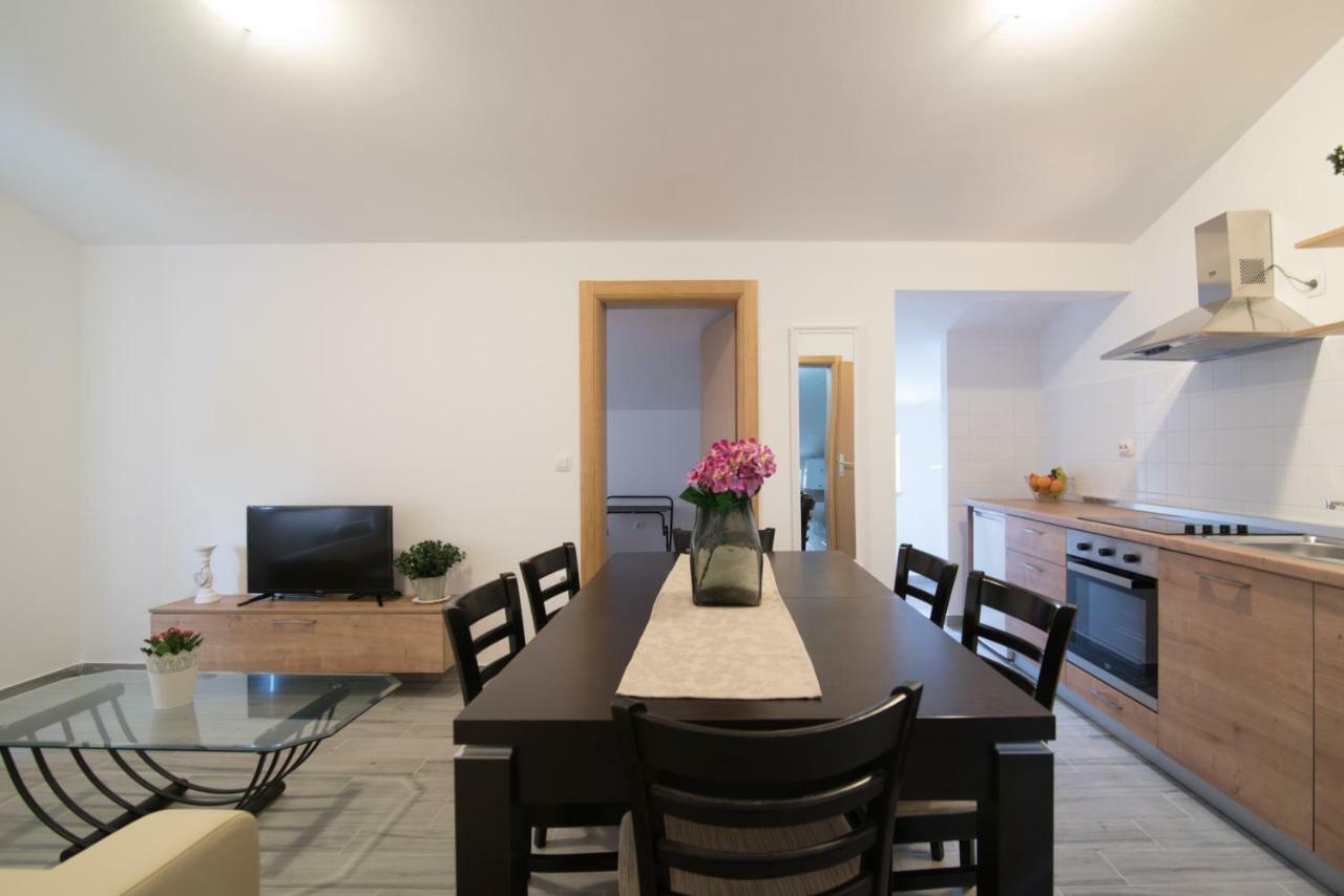 Middle Istra Apartment Pazin Exterior foto